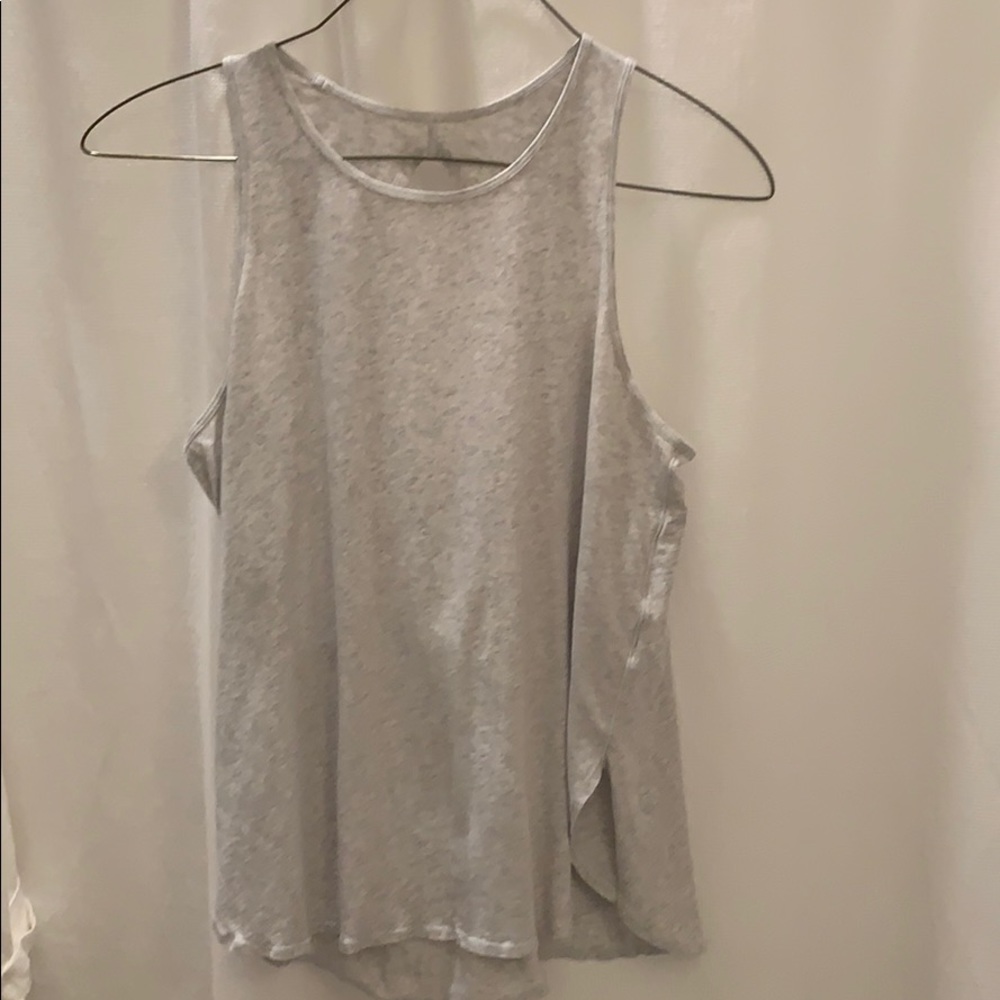 Lululemon tank